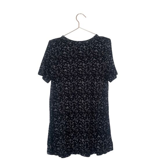 Old navy fit and flare top with lace up tie size large - Picture 5 of 5